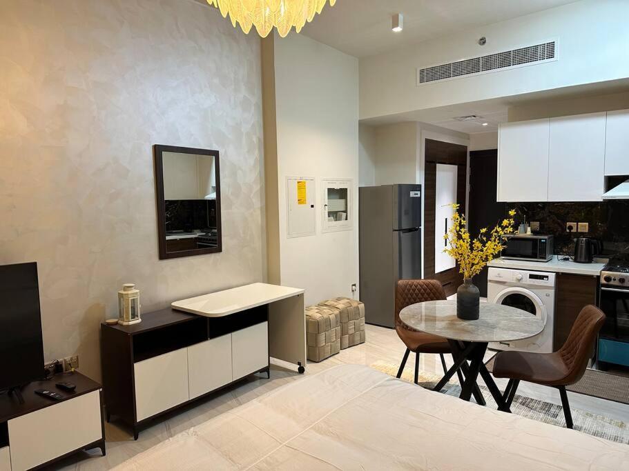 Modern In Arjan - Апартаменти Дубай